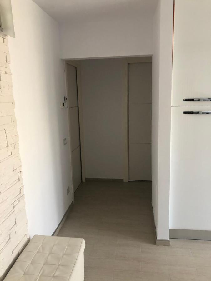 Denis Apartament ทูร์ดา ภายนอก รูปภาพ